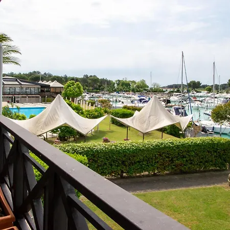 Welc-om Lignano Dock And Swimming Pool Apartment