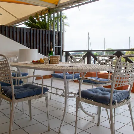 Welc-om Lignano Dock And Swimming Pool Apartment *